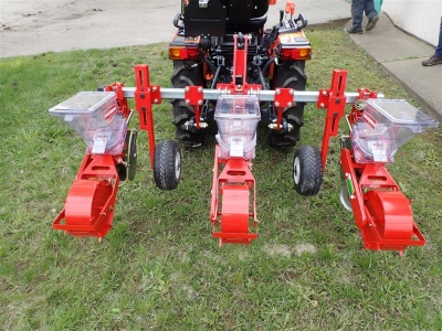 Nesený secí stroj Terradonis JDT - 2 řádky