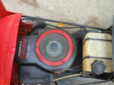 Travní traktor MTD RH 115/76