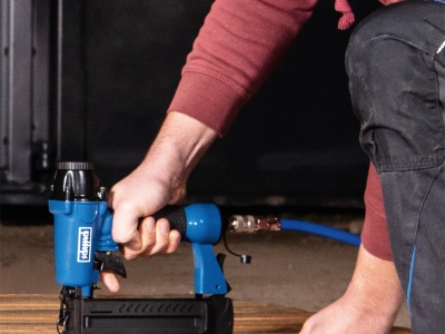 Scheppach HC 53 DC - dvoupístový olejový kompresor 50 l