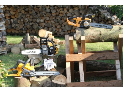 Riwall PRO RPCS 6250 - řetězová pila s benzínovým motorem 62 cm3