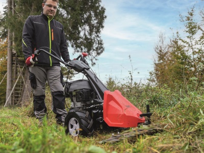 Scheppach BMS 196-88 - lištová sekačka na vysokou trávu s pojezdem