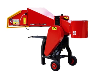 Špalíkovač se spalovacím motorem Model RS-80 Remet (7 HP)