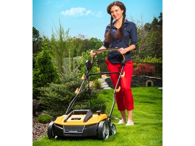 Riwall PRO REV 3816 - travní provzdušňovač s elektrickým motorem combi 3 v 1