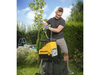 Riwall PRO RES 3044 - elektrický válcový drtič větví 3000 W