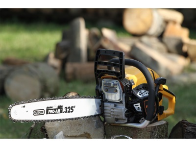 Riwall PRO RPCS 6250 - řetězová pila s benzínovým motorem 62 ccm