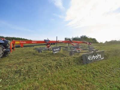 Shrnovač Kubota RA2500