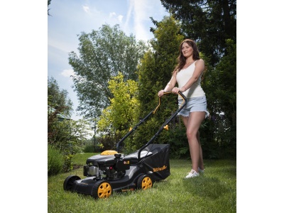 Riwall PRO RPM 4032 P - multifunkční travní sekačka 2v1 bez pojezdu