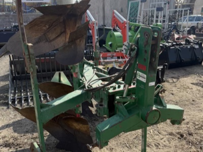 Obracecí pluh Regent Saturn HX2