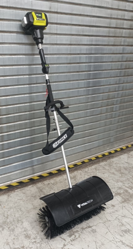 Aku zametací kartáč multi  G-FORCE XR120