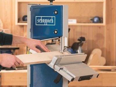 Scheppach HBS 30 - pásová pila