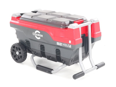 CRAMER Nabíječka 6 slotů 82C6