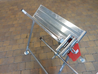 Stojan na dřevo s držákem mot. pily