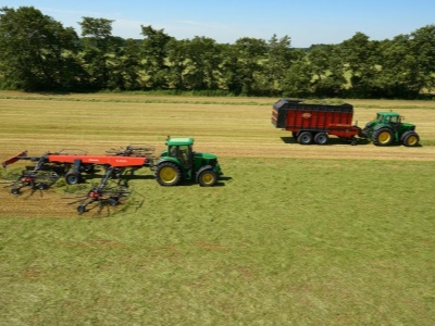 Shrnovač Kubota RA4000