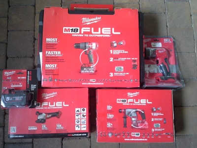 MILWAUKEE  SET M18  