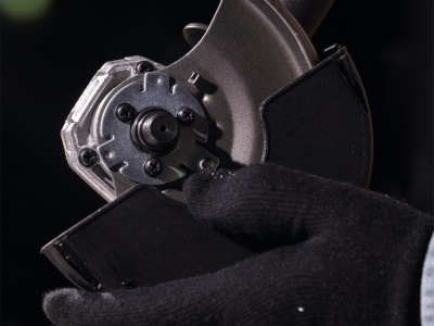 Scheppach BC-AG125-X - 20 V IXES aku úhlová bruska (bez baterie a nabíječky)