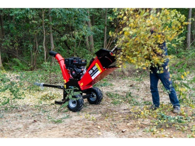 Bubnový štěpkovač se spalovacím motorem RB-100 Remet (15 HP)
