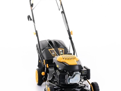 Riwall PRO RPM 4235 - Multifunkční travní sekačka 3 v 1 s benzinovým motorem a pojezdem