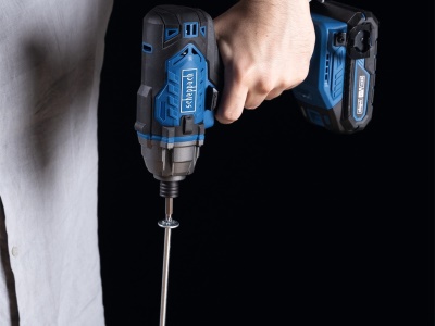 Scheppach C-ID180-X-SET S - aku 20 V IXES rázový utahovák + 2Ah baterie + nabíječka 2,4 A