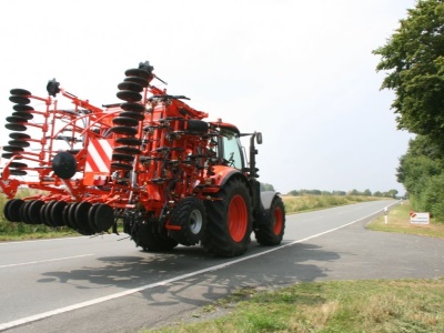 Secí stroj Kubota TD1001F