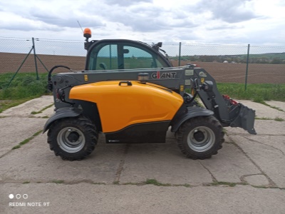 Teleskopický nakladač Giant 4548 Tendo