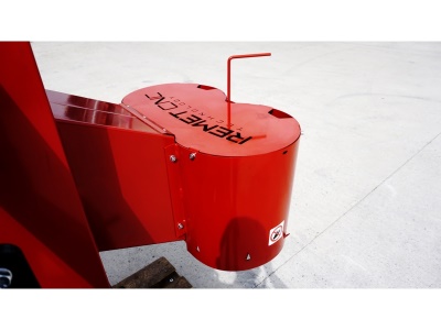 Traktorový špalíkovač PTO Model RP-200 Remet