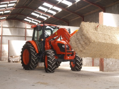 Kubota M 8540