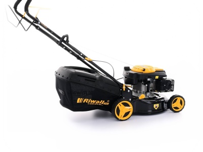 Riwall PRO RPM 4235 - Multifunkční travní sekačka 3 v 1 s benzinovým motorem a pojezdem