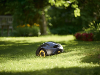 Robotická sekačka CubCadet XR1 500