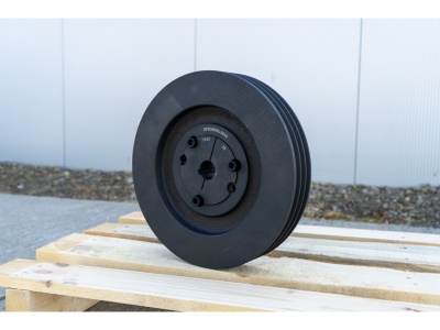 Setrvačník 40kg, pro 3 řemeny 17mm (s krytem)