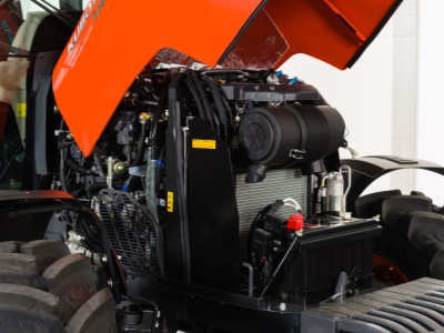 Zemědělský traktor Kubota M 7060