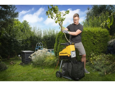Riwall PRO RES 3044 - Elektrický válcový drtič větví 3000 W
