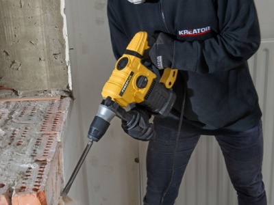 POWX1196 - Kombinované kladivo 1600W SDS-Plus 17ks příslušenství