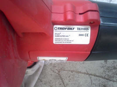 Benzínový foukač + vysavač TROY BILT TB3100S