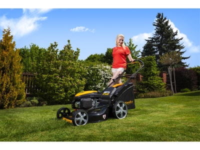 Riwall PRO RPM 5155 PRO - multifunkční travní sekačka 4 v 1 s benzinovým motorem a pojezdem