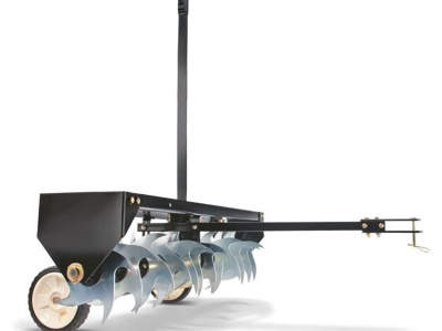 AgriFab Tažený travní provzdušňovač 102 cm