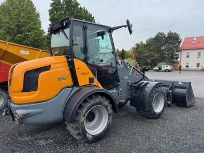 Teleskopický nakladač Giant V761T 