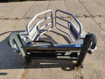 Kleště na balíky CBE SNR 1700 JCB