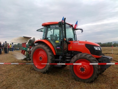 Kubota M 9540