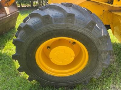 Nakladač JCB 2CX-DX