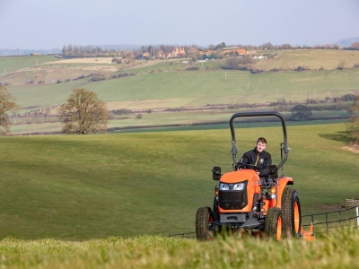 Malotraktor Kubota L1-382HDW ROPS