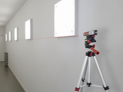 KRT706200W - Laserová vodováha