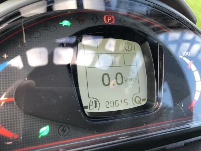 Elektrický kloubový nakladač GiANT G2200 E