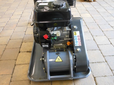 Motorová vibrační deska  -  pc 13