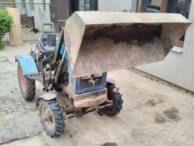 Zemědělský traktor