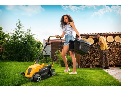 Riwall PRO REM 3817 - travní sekačka s elektrickým motorem 2 v 1