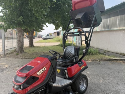 Travní traktor SECO  MP 122 D