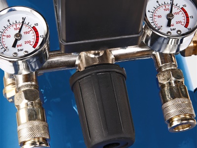 Scheppach HC 53 DC - dvoupístový olejový kompresor 50 l