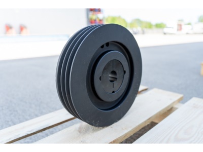 Setrvačník 24kg, pro 3 řemeny 17mm (s krytem)