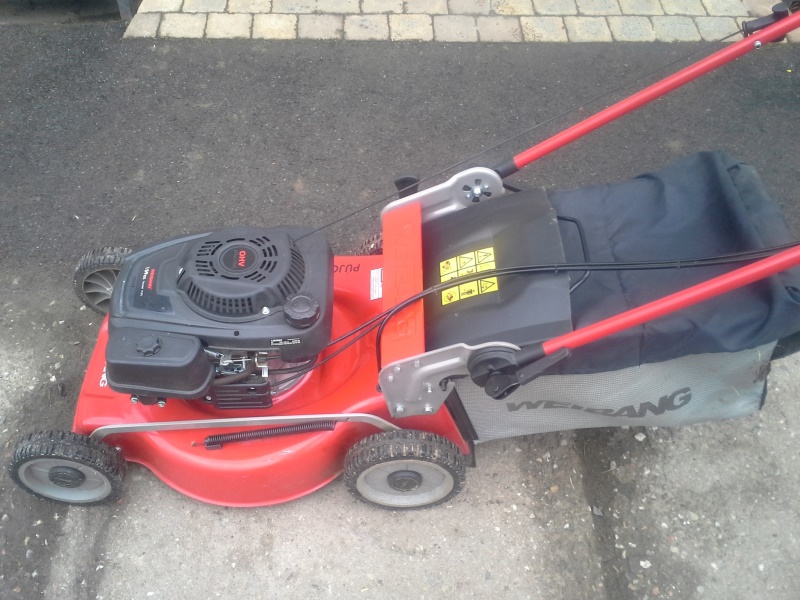 Travní sekačka Weibang