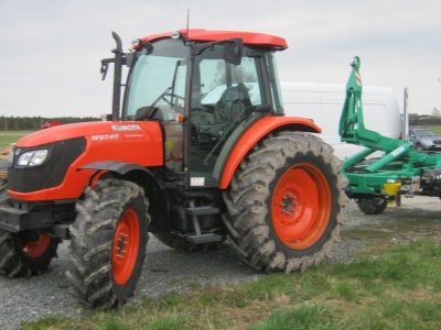 Kubota M 8540
